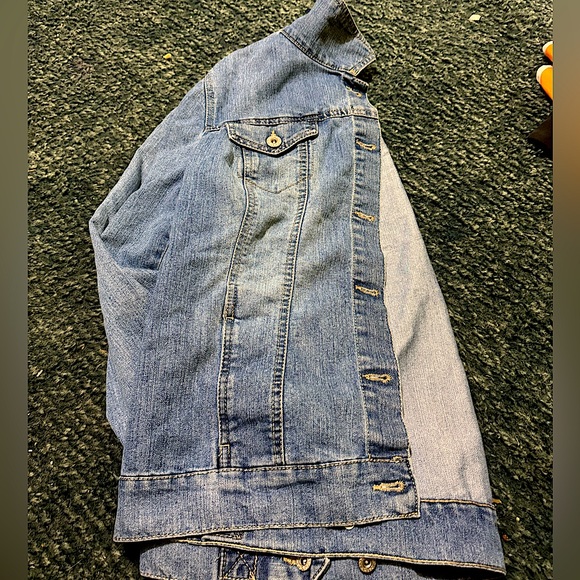 Jean Jacket - Picture 1 of 1